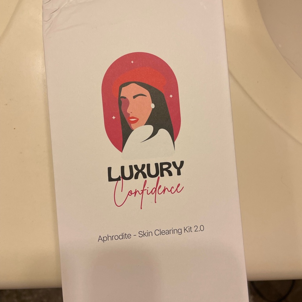 Aphrodite Skin Clearing Kit 2.0 - White